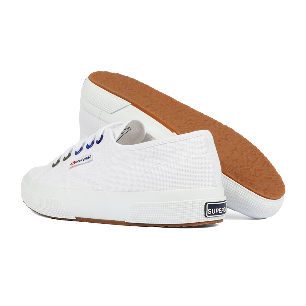 Superga 2750 Community – Cool Camper